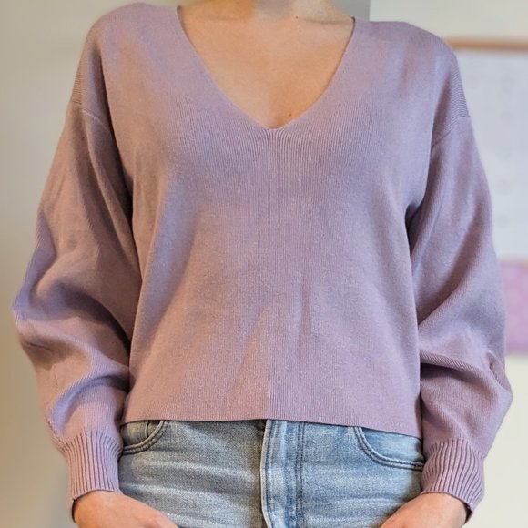 V-neck lilac sweater Dynamite - Picture 1 of 3